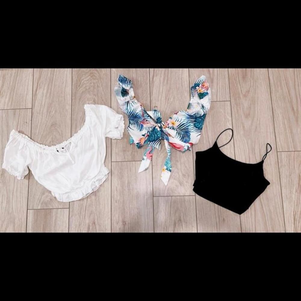 Bundle of 3 crop top shirts